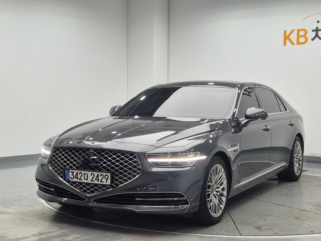 Genesis G90 3.8 AWD Premium luxury