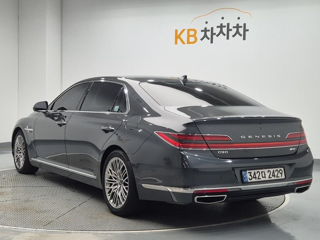 Genesis G90 3.8 AWD Premium luxury 2021 — фото 2