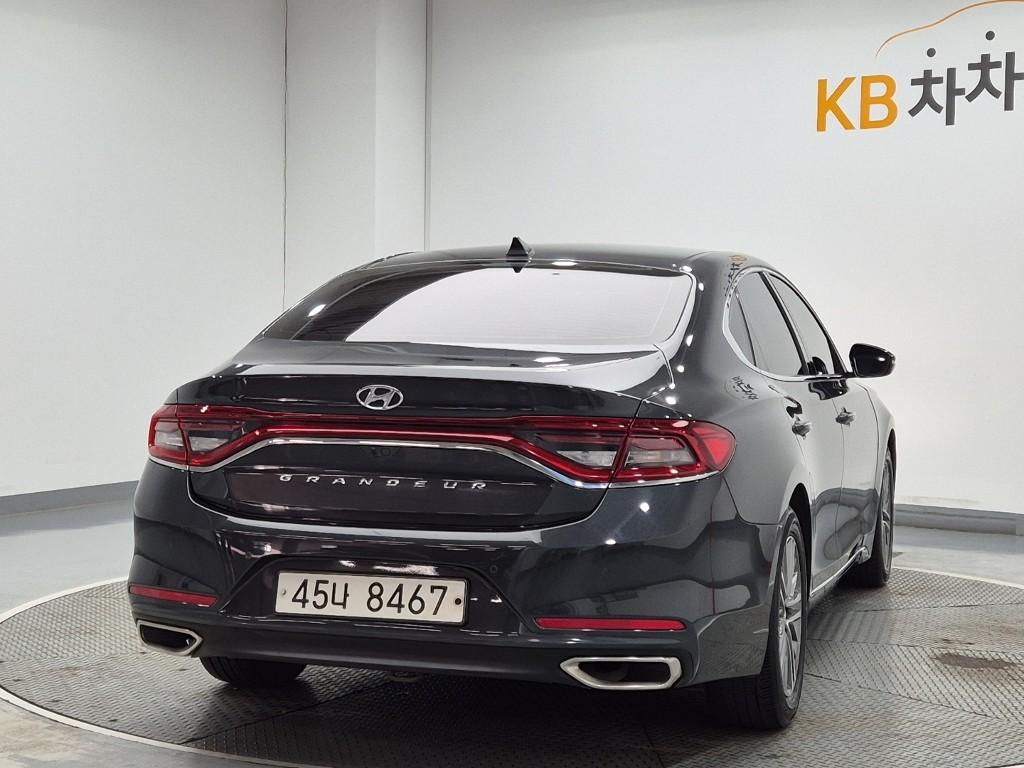 Hyundai Grandeur IG 2.4 GDI premium 2017 — фото 3