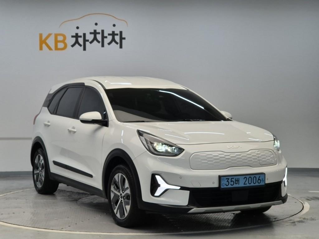 Kia Niro Plus earth 2022 — фото 4