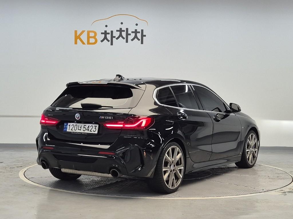 BMW 1 Series (3Gen) M135i xDrive 2022 — фото 3