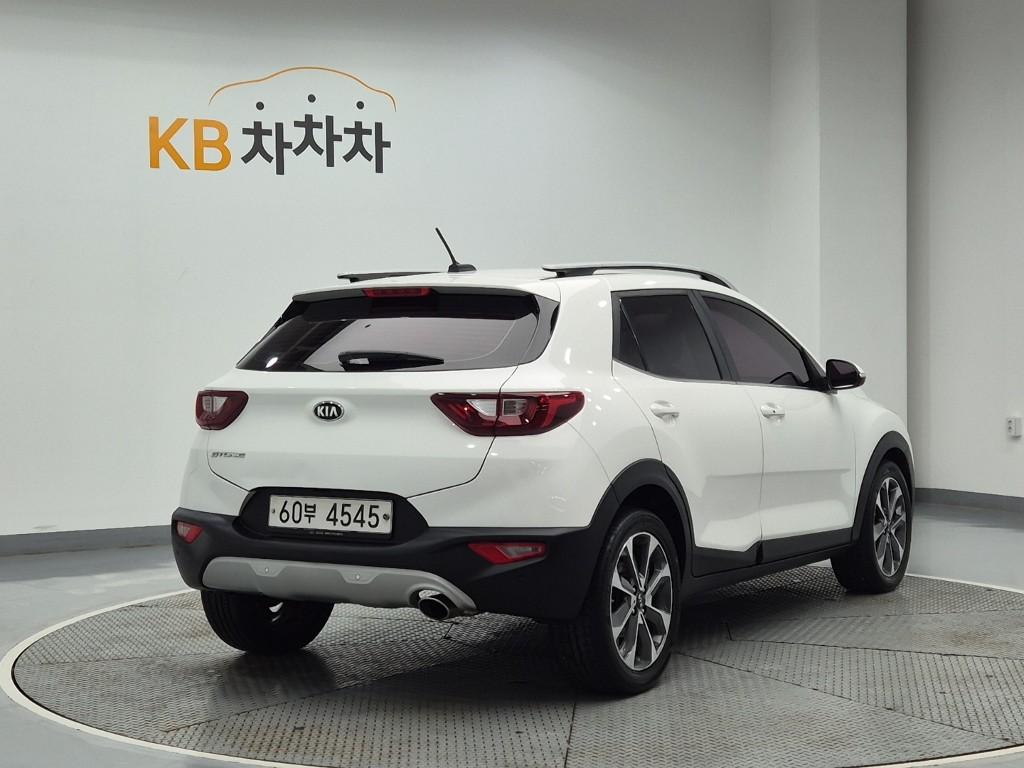 Kia Stonic U2 1.6 diesel Prestige — фото 3