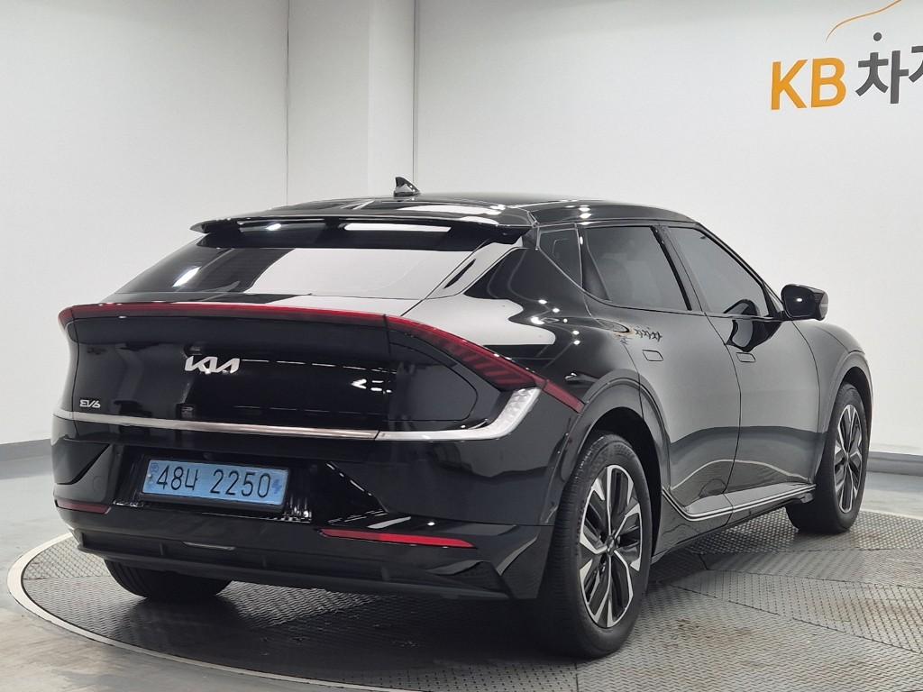 Kia EV6 Long Range 2WD earth — фото 3