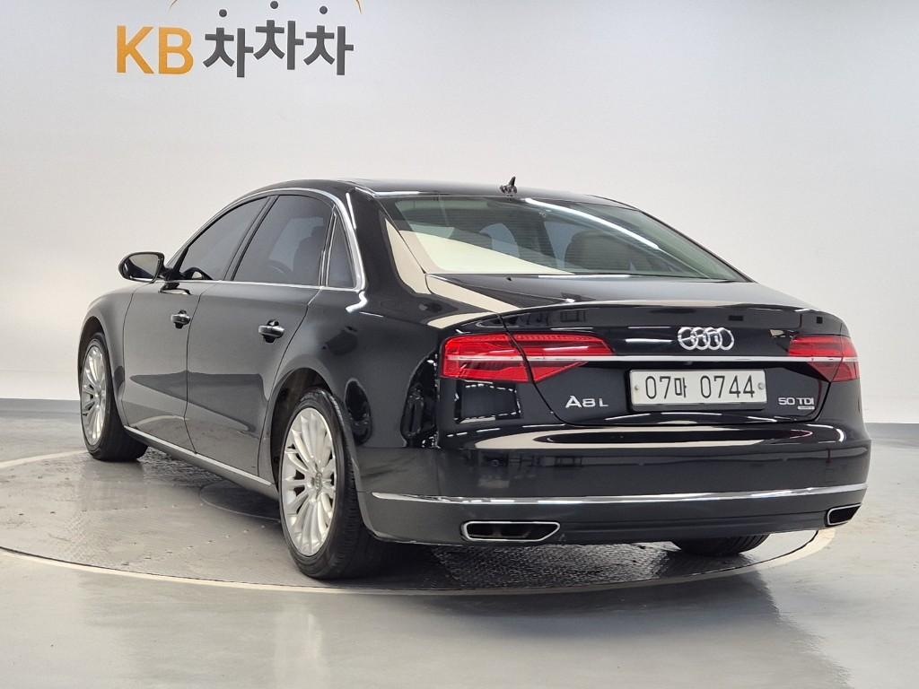 Audi A8 (3Gen) 50 TDI Quattro — фото 2