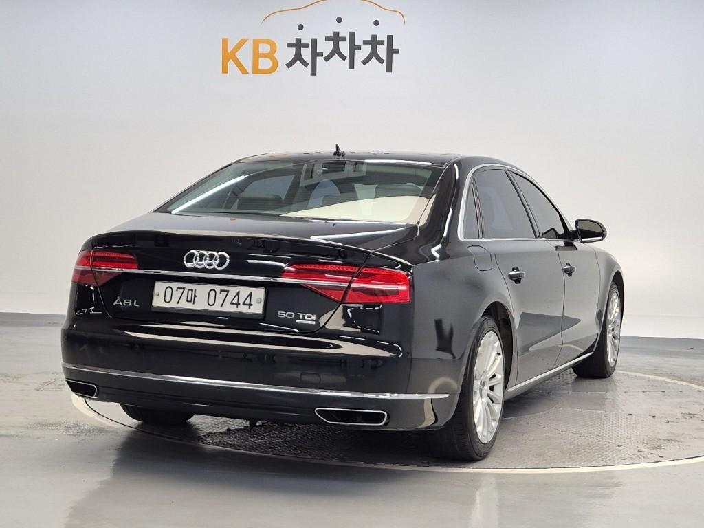 Audi A8 (3Gen) 50 TDI Quattro — фото 3