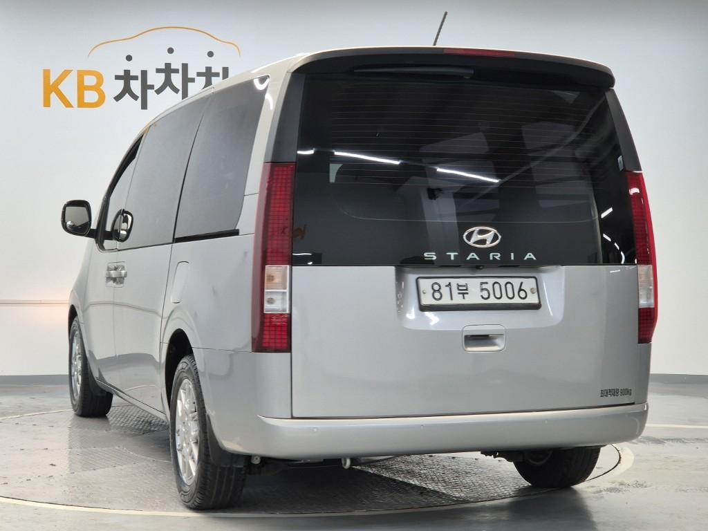Hyundai Staria 2.2 Diesel Cargo 3 seater Modern — фото 2