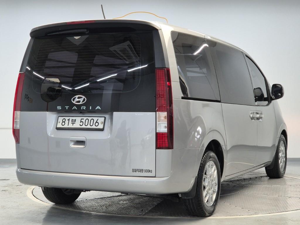 Hyundai Staria 2.2 Diesel Cargo 3 seater Modern — фото 3